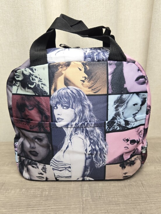None Other - Anime Taylor Swift Insulated Lunch Bag Snacks Cooler Tote